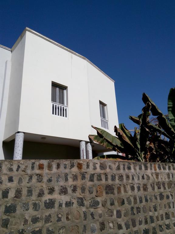 Chez Momar, Surf Trip Apartment Dakar Luaran gambar